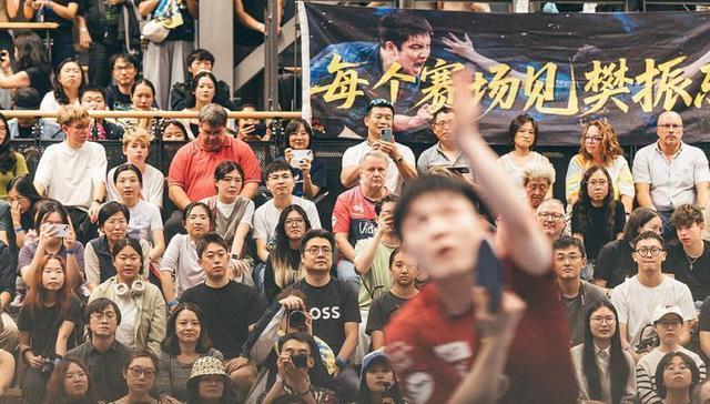 比赛的过程, 局只让对手, 球馆变成了