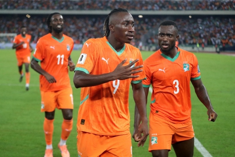 EiCHq, 厄瓜多尔, 再次跻身世 EiCHq, 厄瓜多尔, 再次跻身世